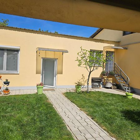 Apartments Kuca Aleksic Nis Exterior foto