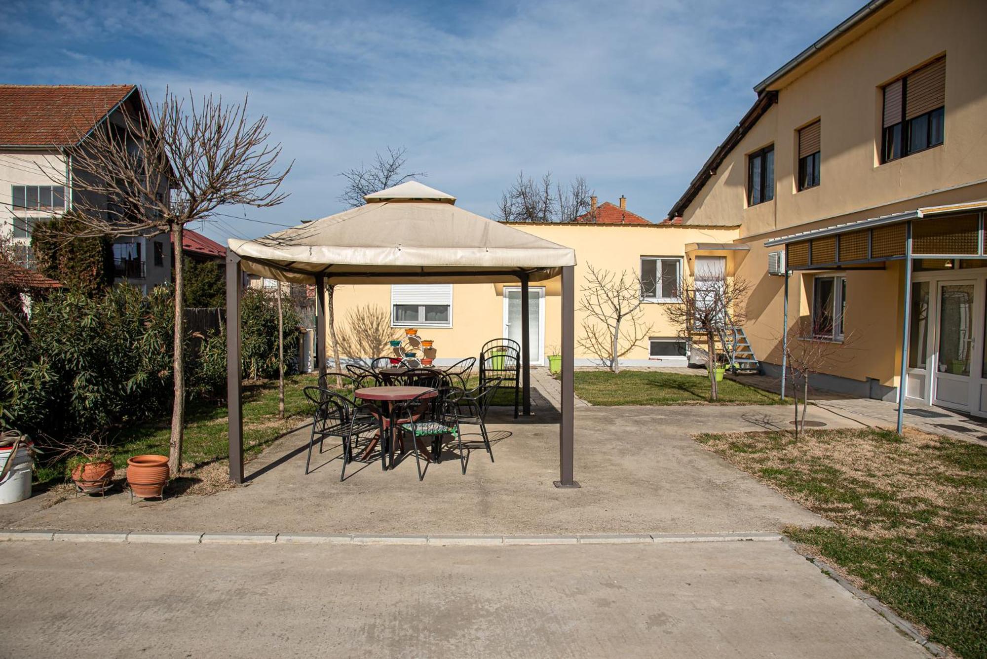 Apartments Kuca Aleksic Nis Exterior foto