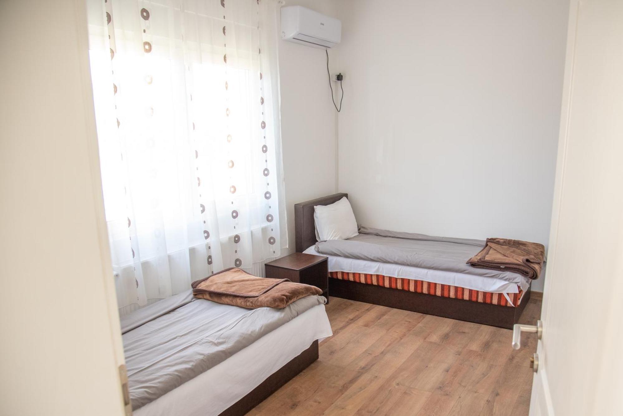Apartments Kuca Aleksic Nis Exterior foto