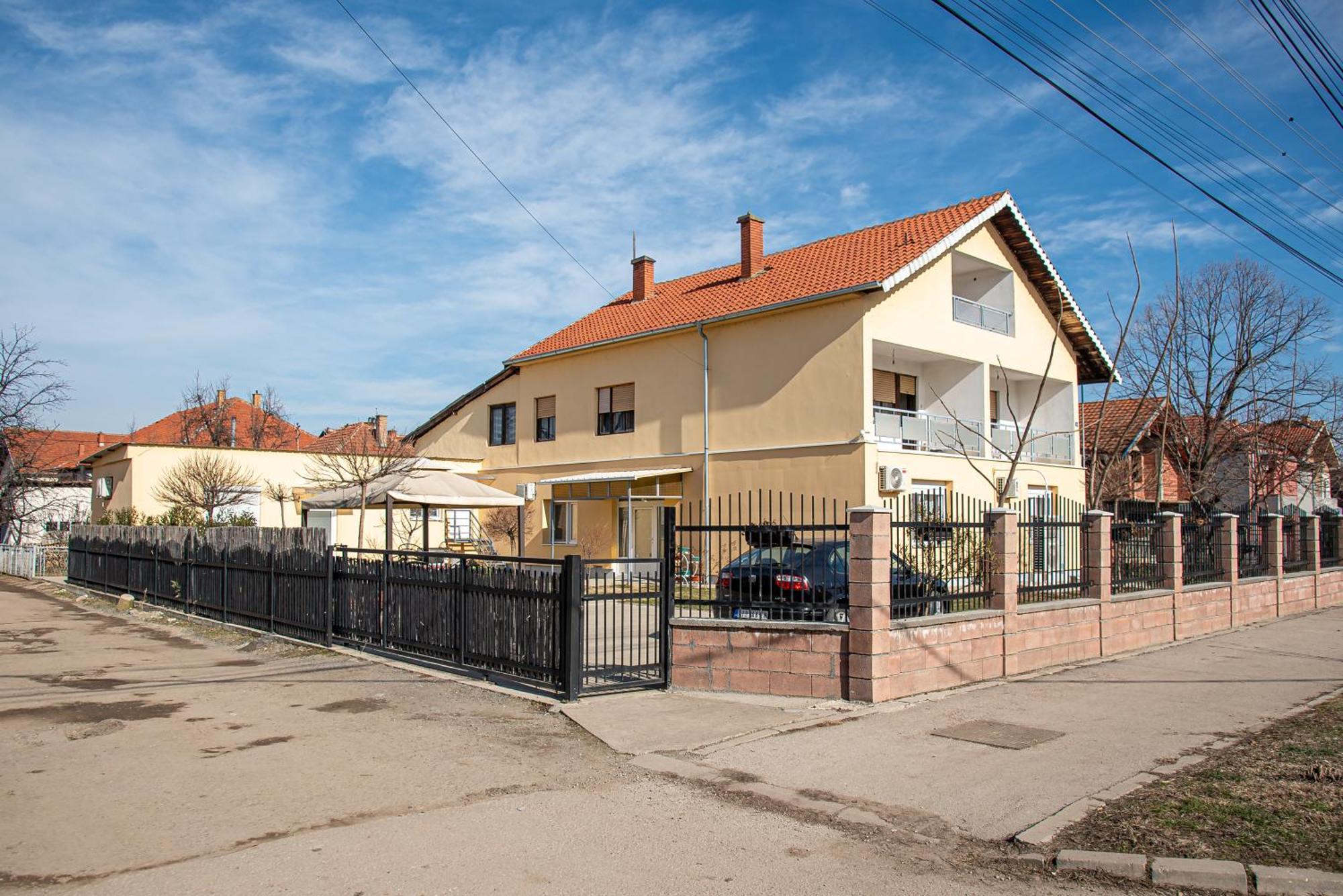 Apartments Kuca Aleksic Nis Exterior foto