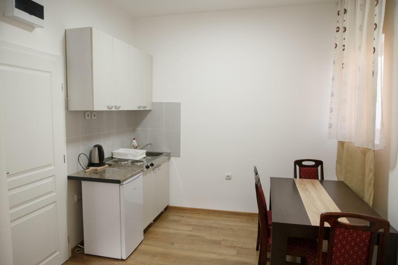 Apartments Kuca Aleksic Nis Exterior foto